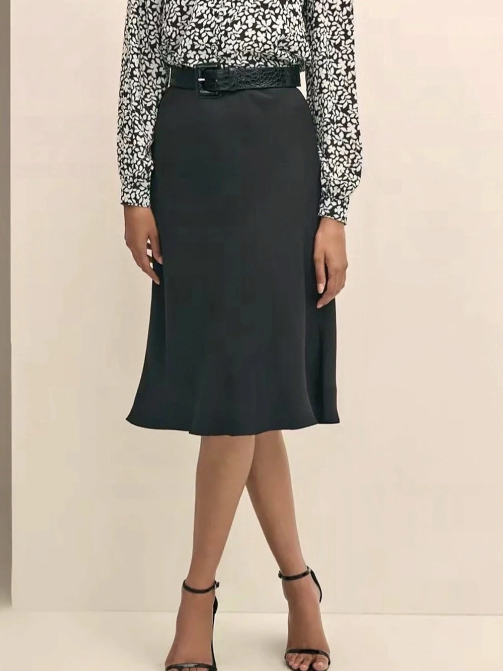 RP $158. Brooks Brothers A-Line Midi Skirt in Black XS NWT